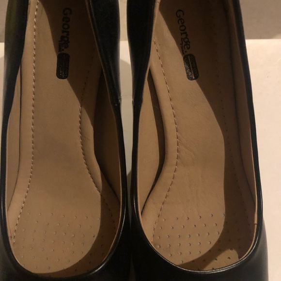 NWOT Black GEORGE heels size 8 - Picture 4 of 6